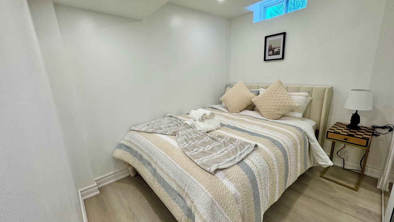 Photo of Bedroom in Erin Mills