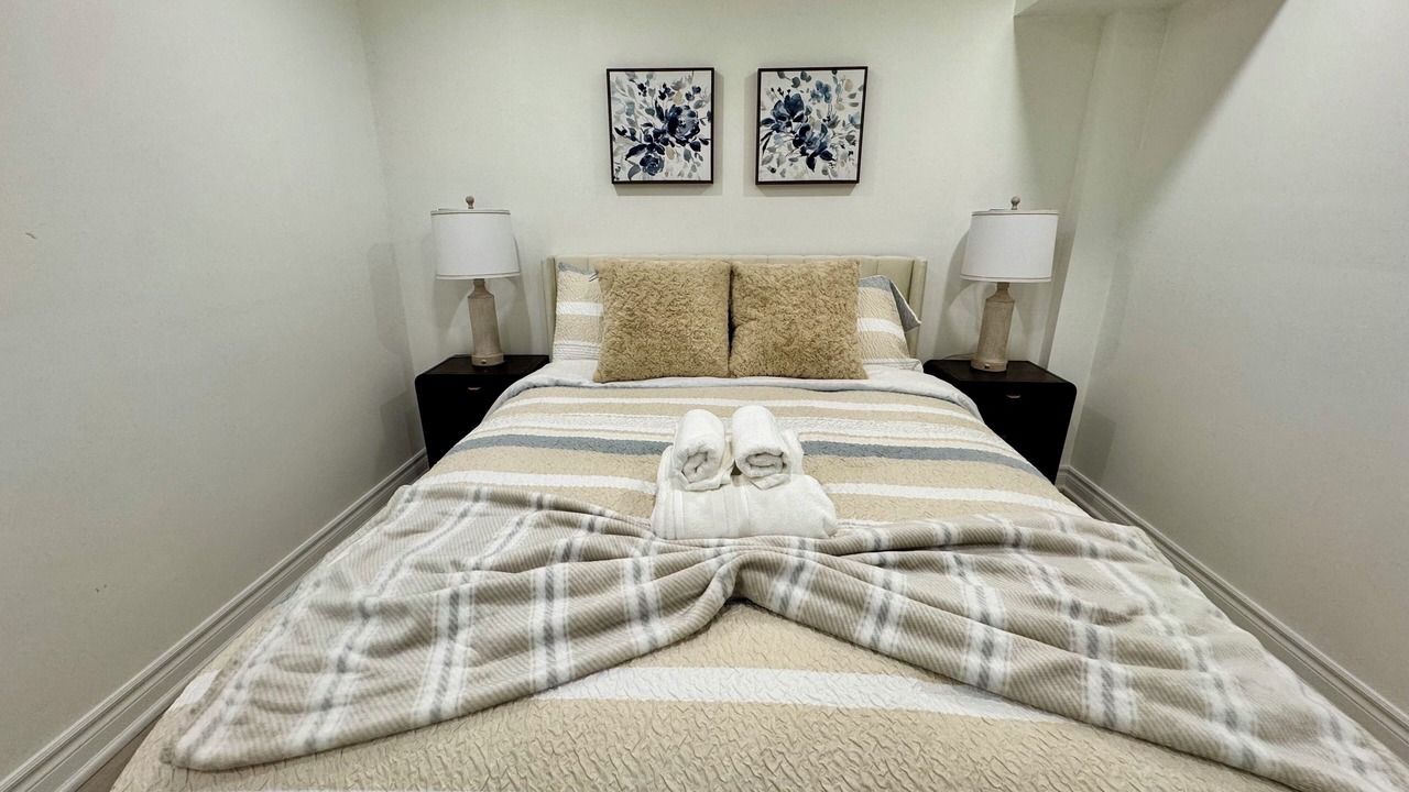 Photo of Bedroom in Erin Mills