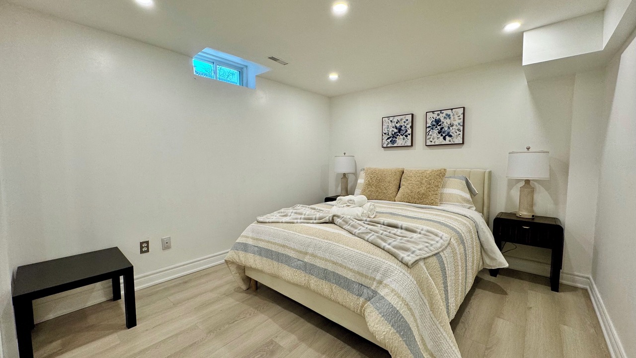 Photo of Bedroom in Erin Mills