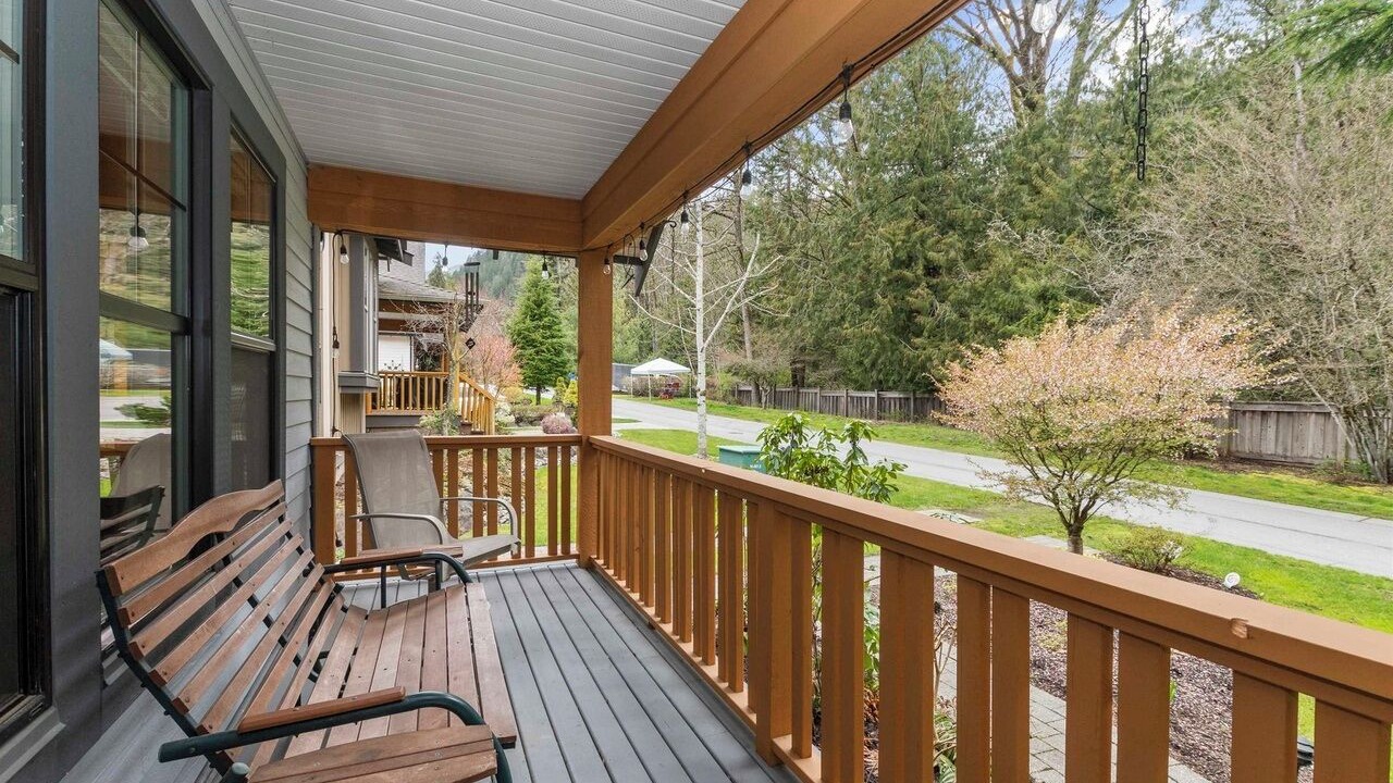 Photo of Patio Balcony in Lindell Beach