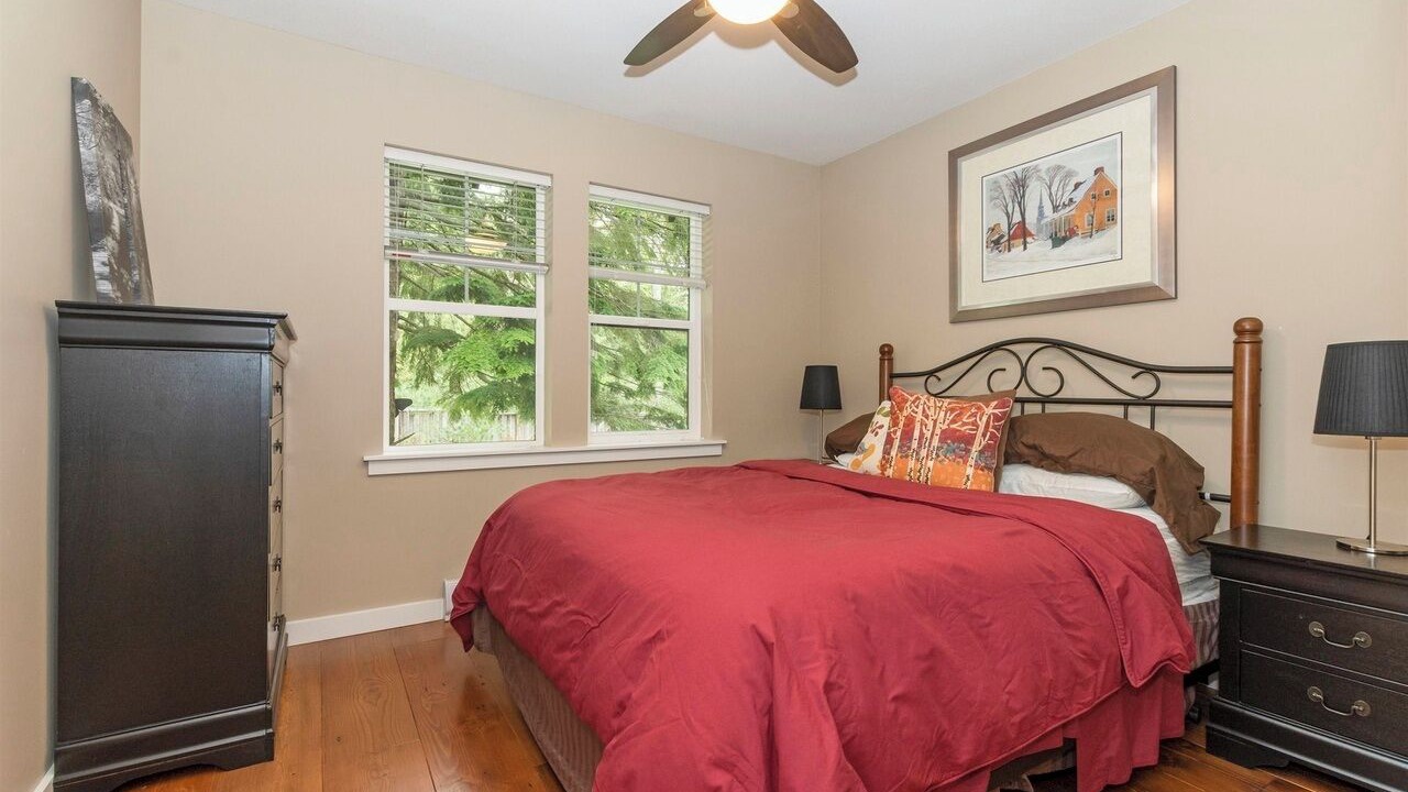 Photo of Bedroom in Lindell Beach