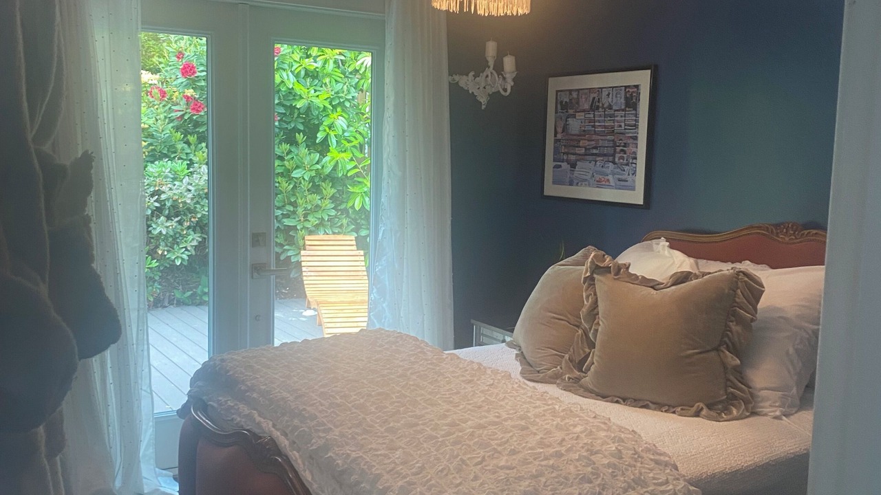 Photo of Bedroom in Chemainus