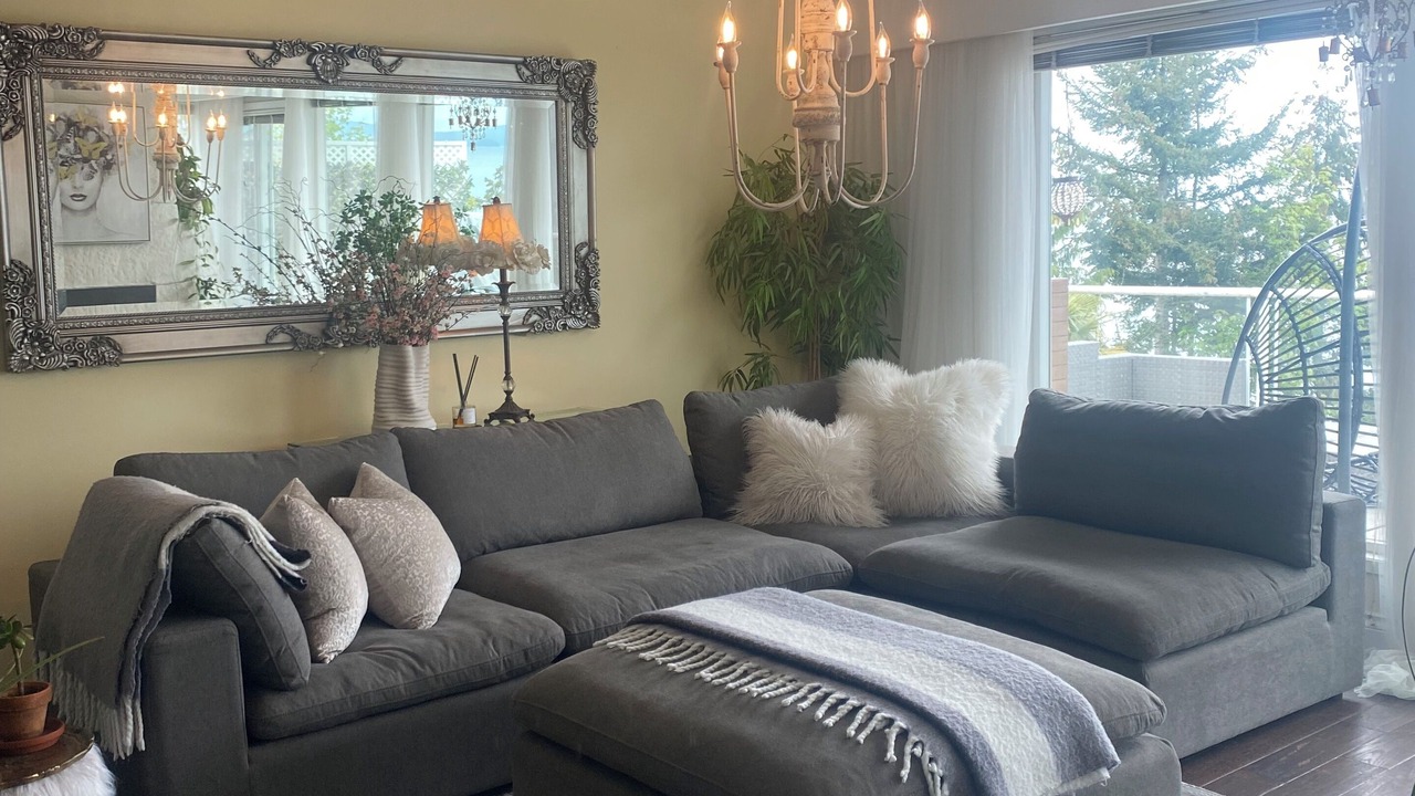 Photo of Livingroom in Chemainus