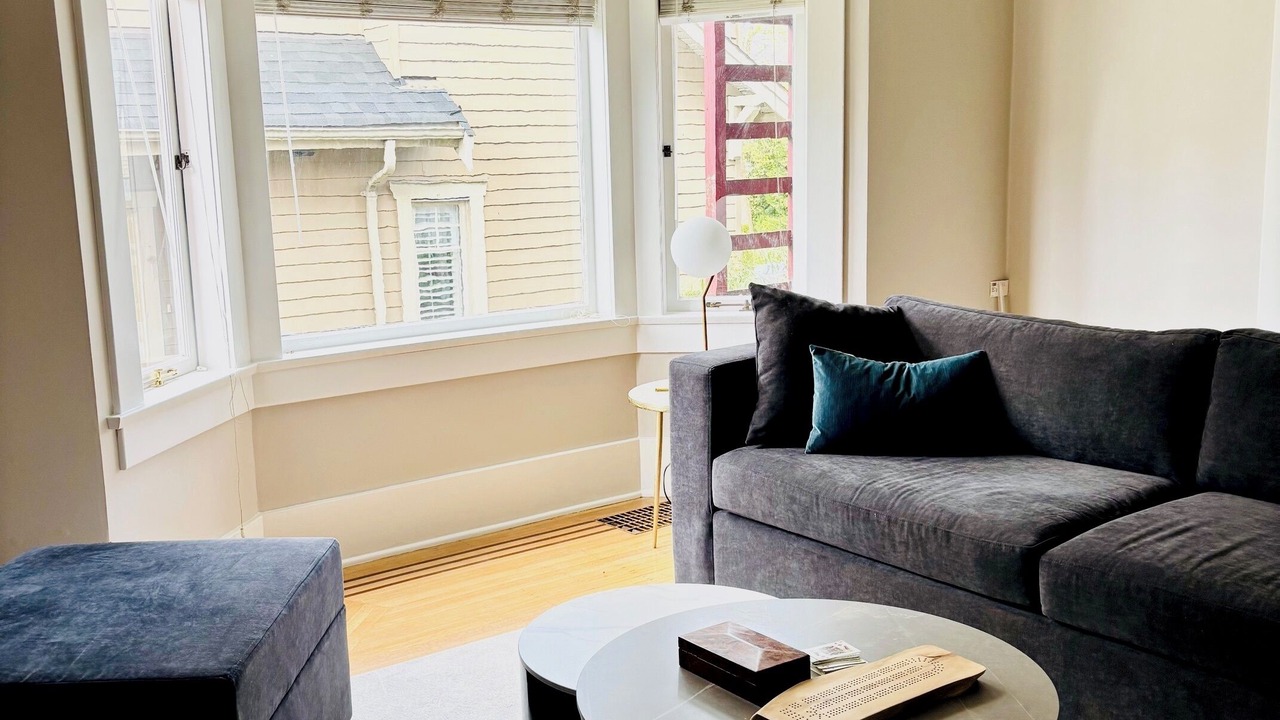 Photo of Livingroom in Kitsilano