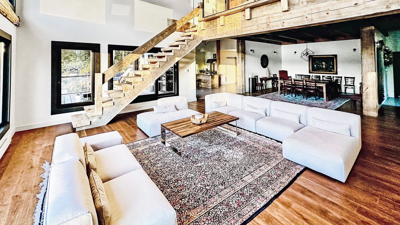 Photo of Livingroom in Wentworth-Nord