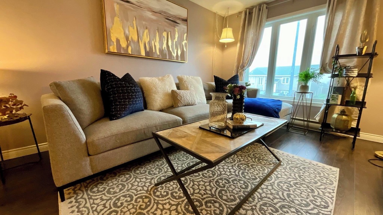 Photo of Livingroom in Terra Nova