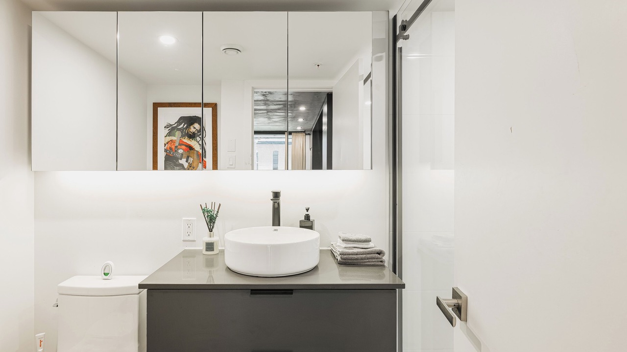 Photo of Bathroom in Griffintown