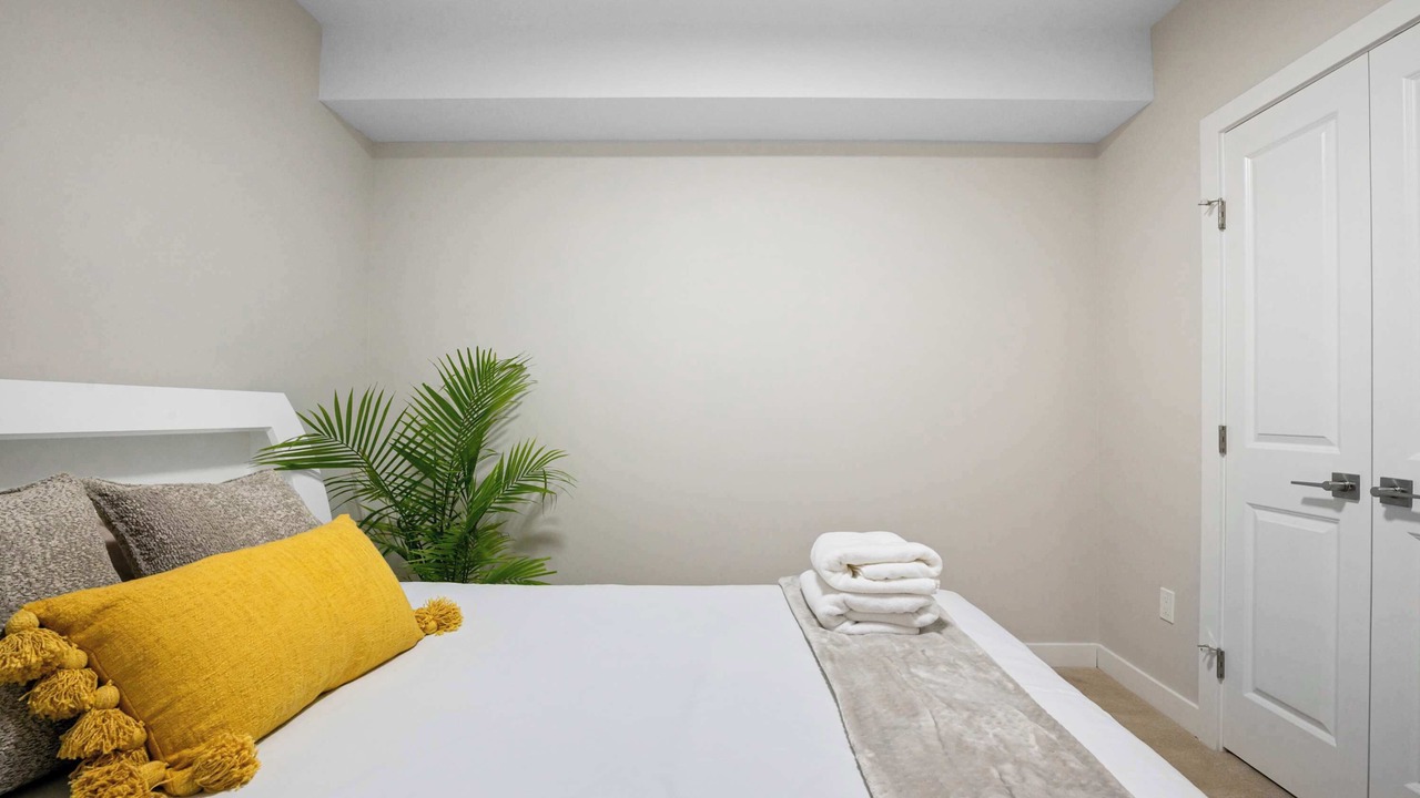 Photo of Bedroom in Evanston