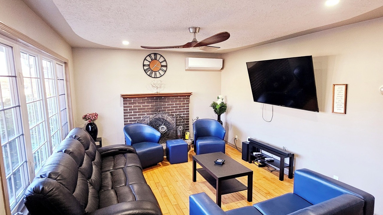 Photo of Livingroom in Lower Sackville