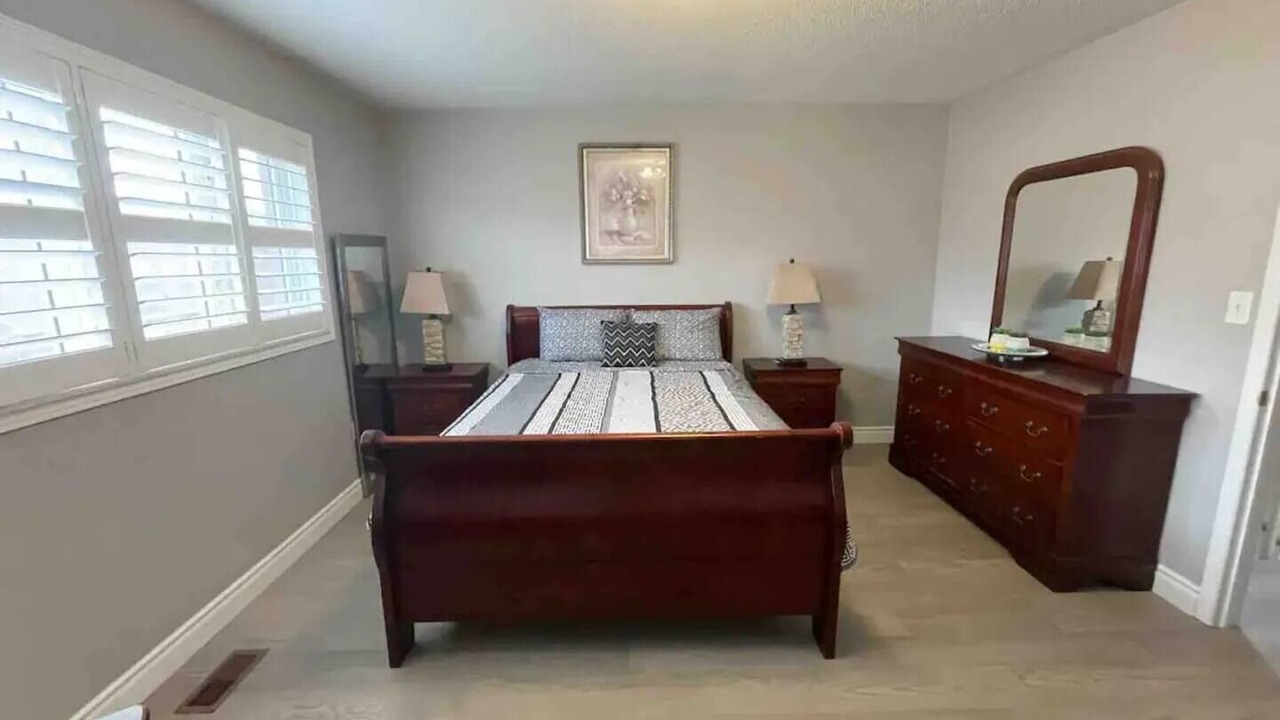 Photo of Bedroom in Churchill Meadows