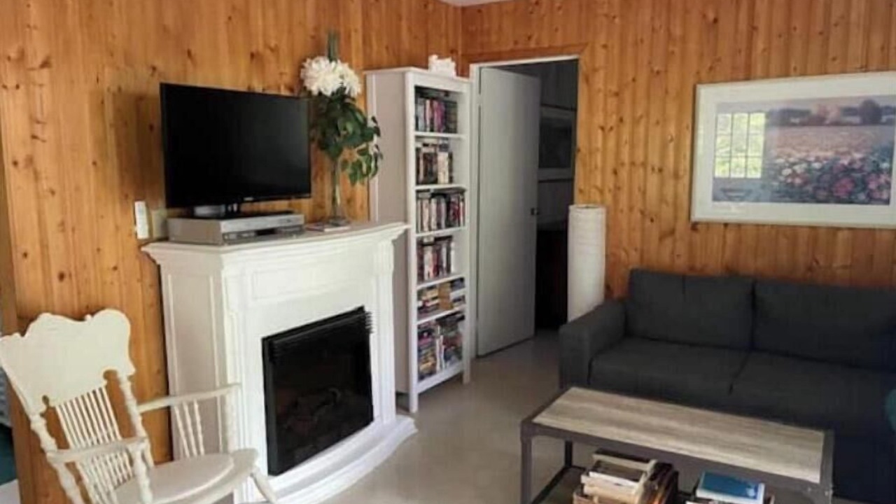 Photo of Livingroom in Frontenac