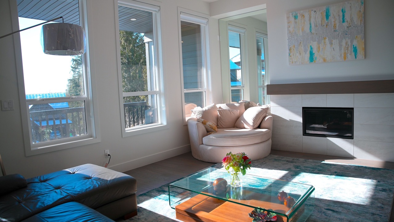 Photo of Livingroom in Burke Mountain