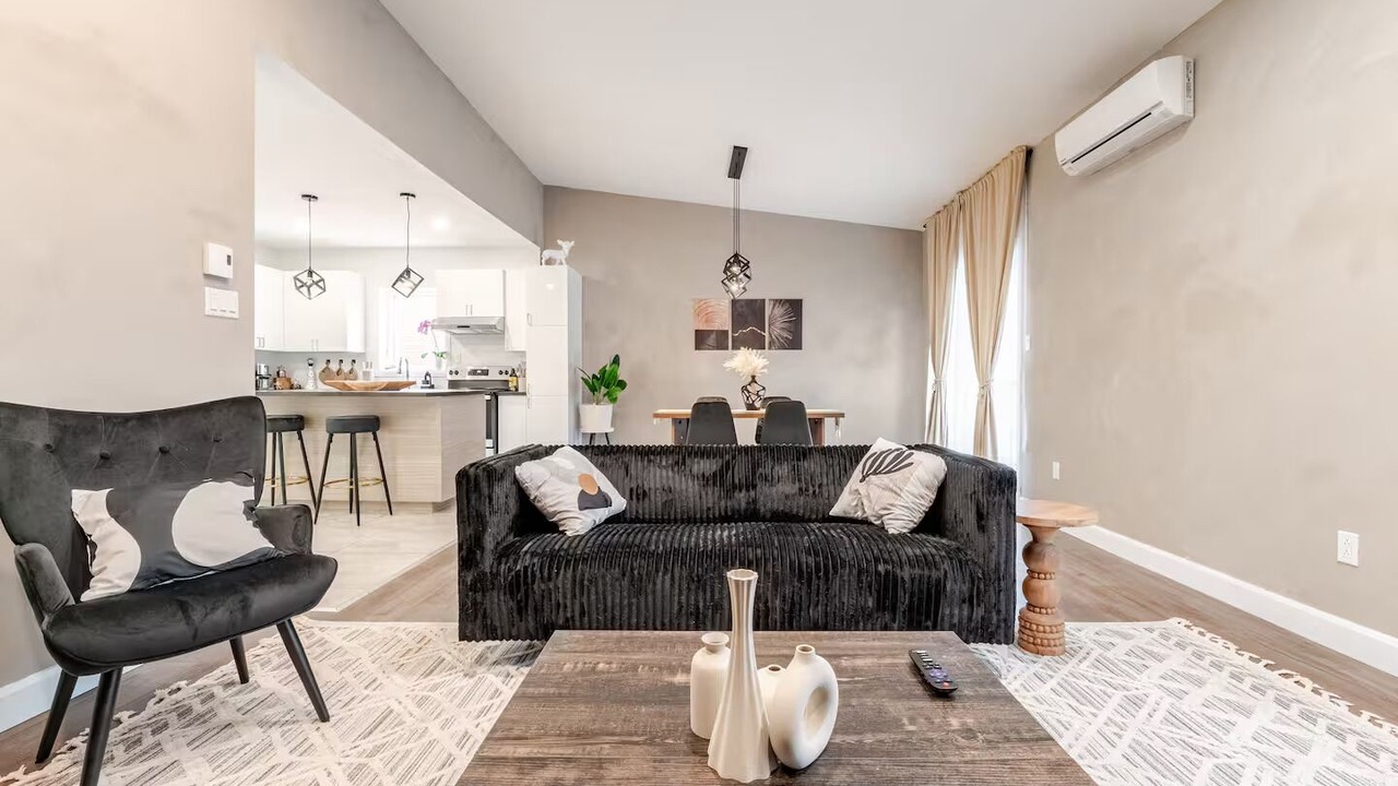 Photo of Livingroom in Lachine