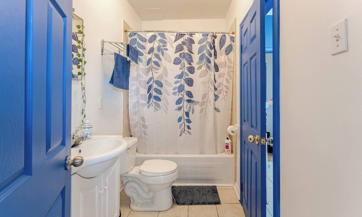 Photo of Bathroom in Downtown Gatineau