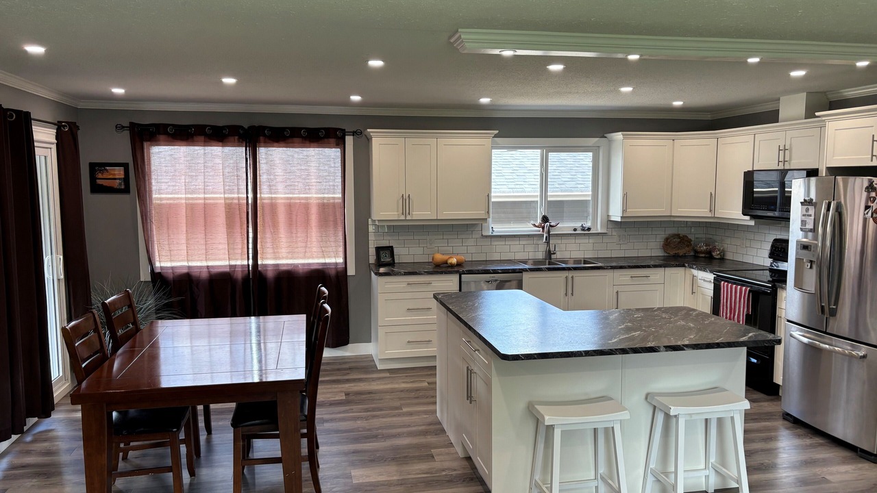 Photo of Kitchen in Canoe
