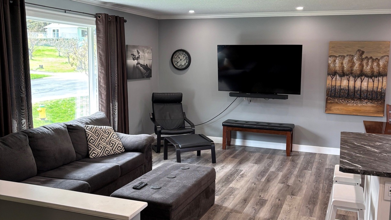 Photo of Livingroom in Canoe