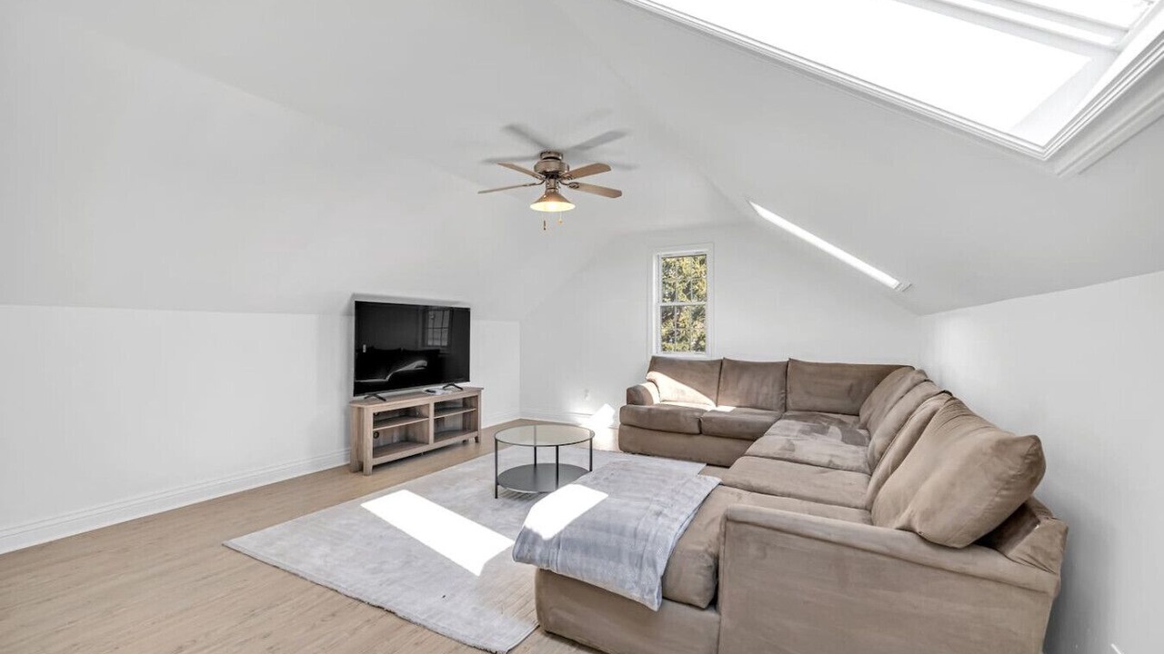Photo of Livingroom in Sherkston