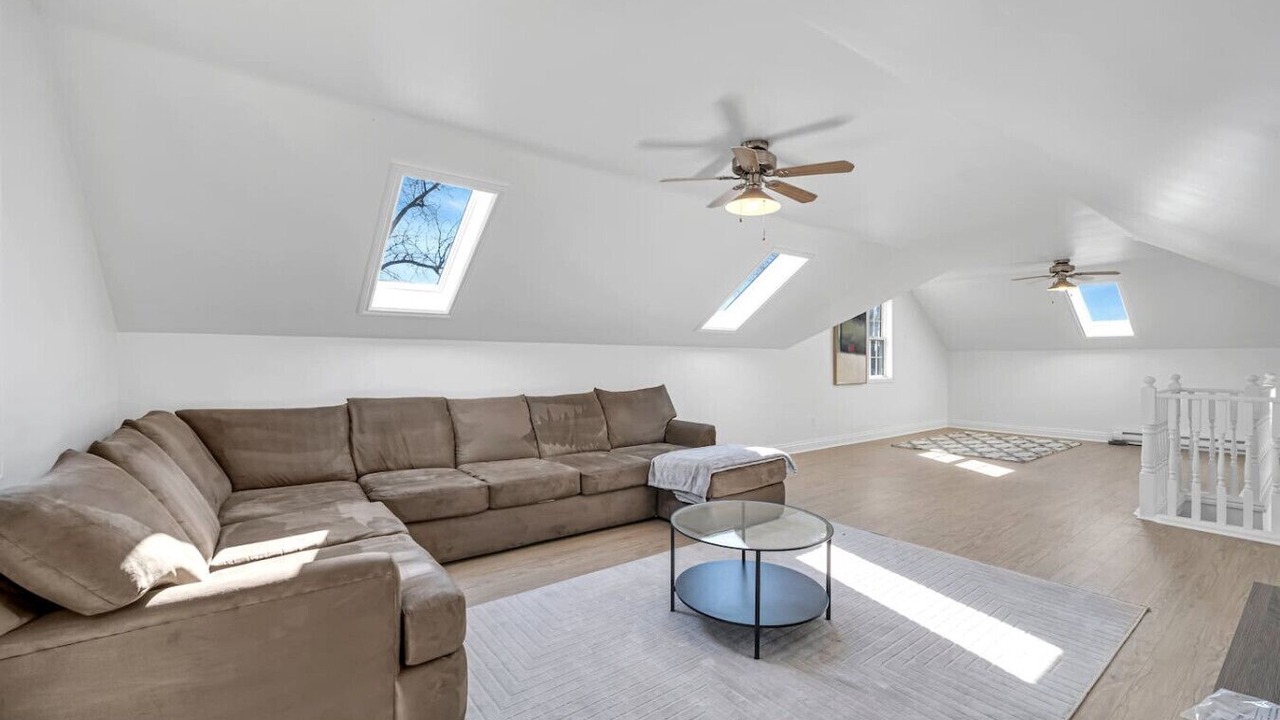 Photo of Livingroom in Sherkston