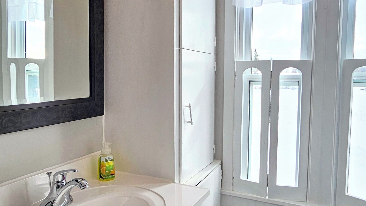 Photo of Bathroom in Charlotte's Shore