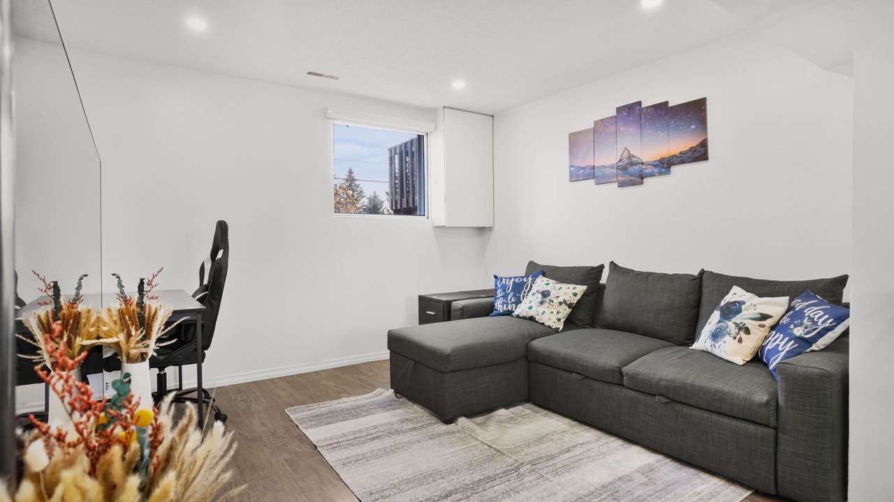 Photo of Livingroom in Northwest Calgary