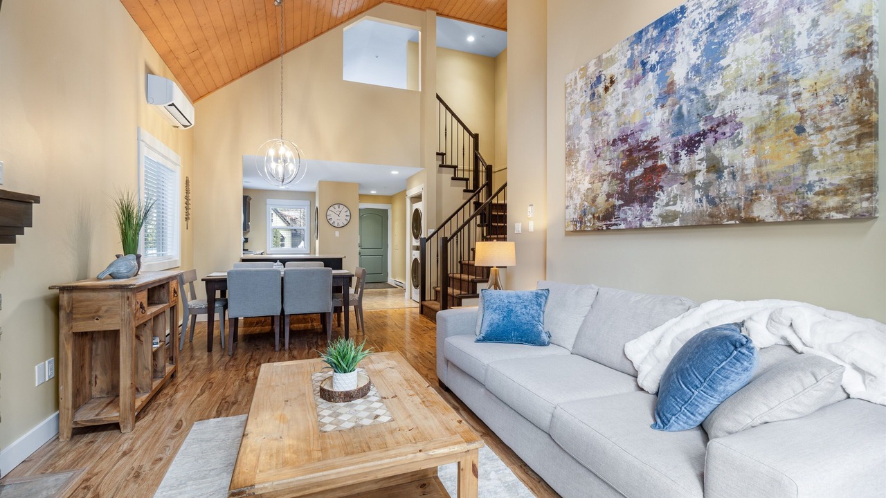 Photo of Livingroom in Regional District of Nanaimo