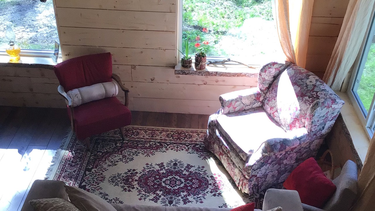 Photo of Livingroom in Dease Lake