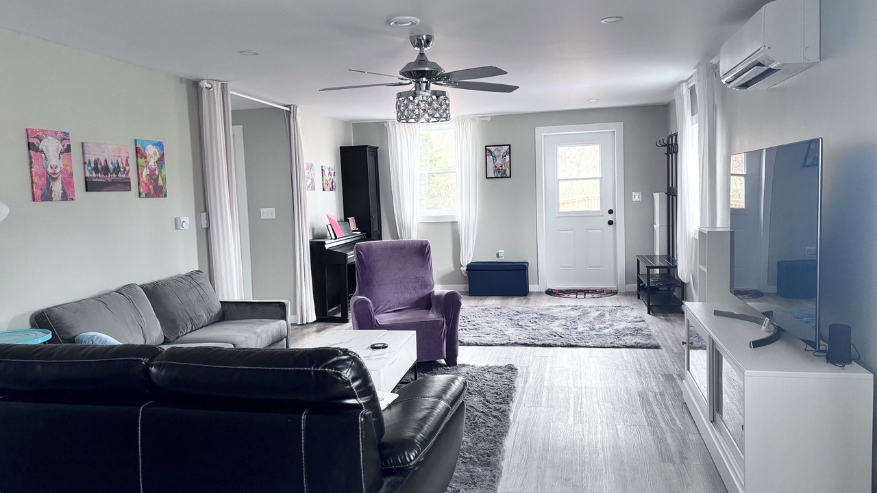 Photo of Livingroom in Annapolis County