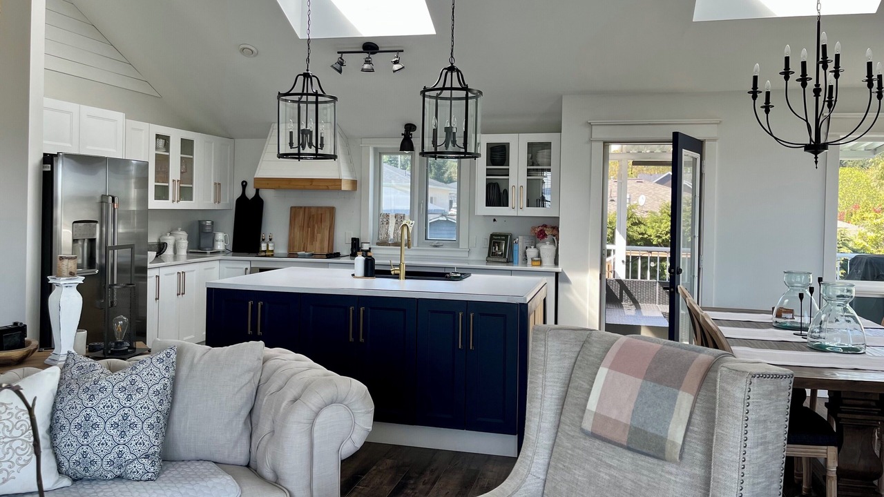 Photo of Livingroom in Chemainus