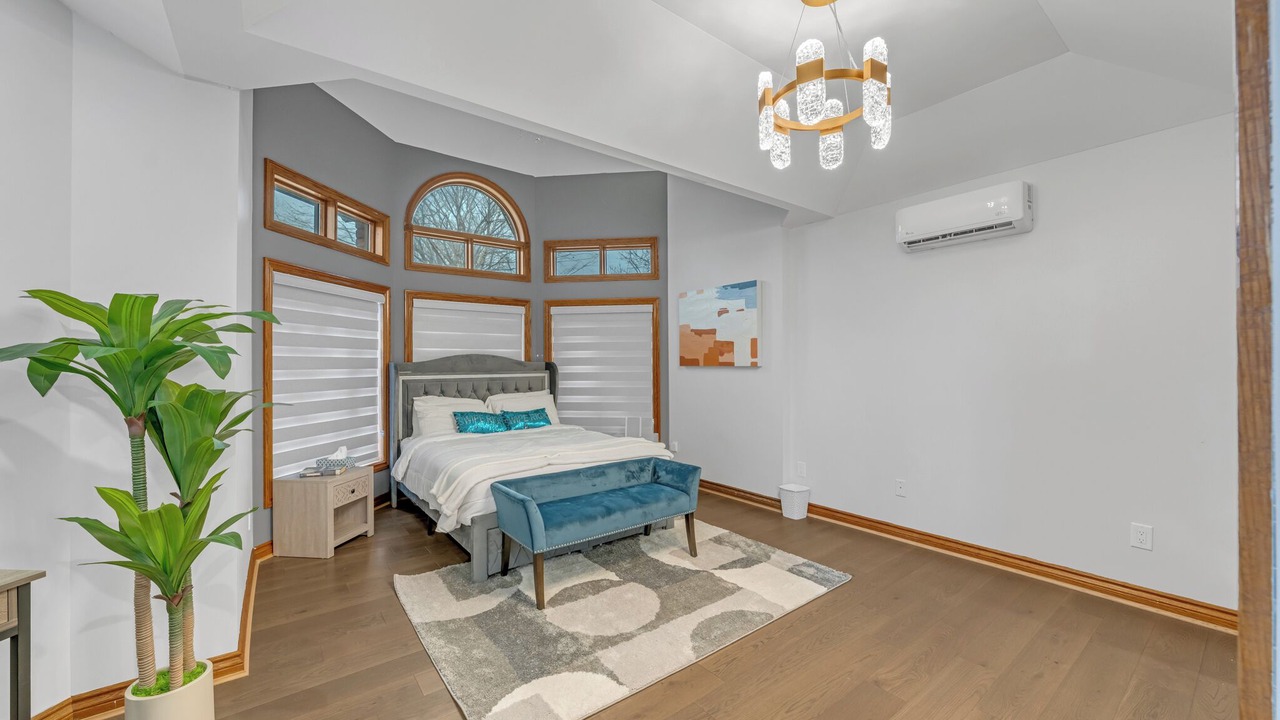 Photo of Bedroom in LaSalle