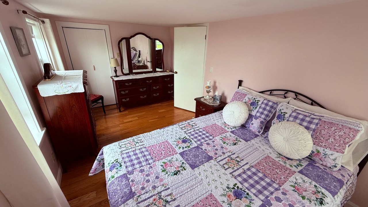 Photo of Bedroom in Sand Point