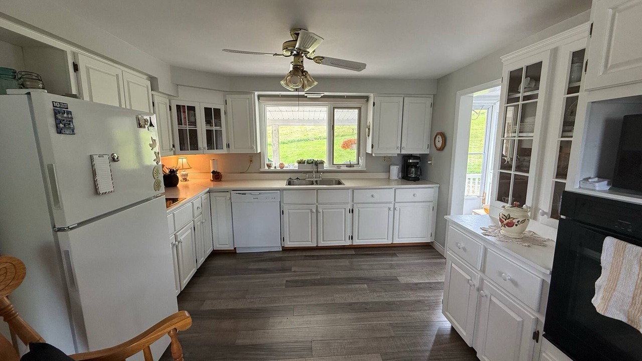 Photo of Kitchen in Sand Point