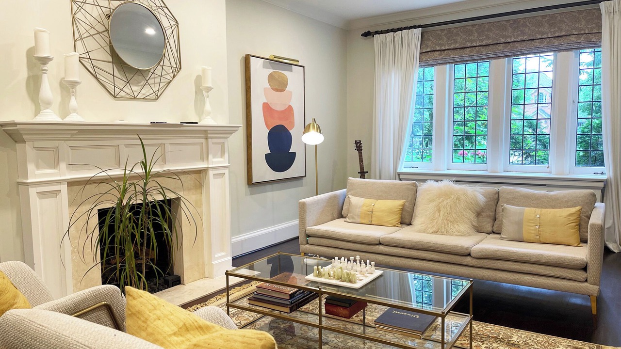 Photo of Livingroom in The Kingsway