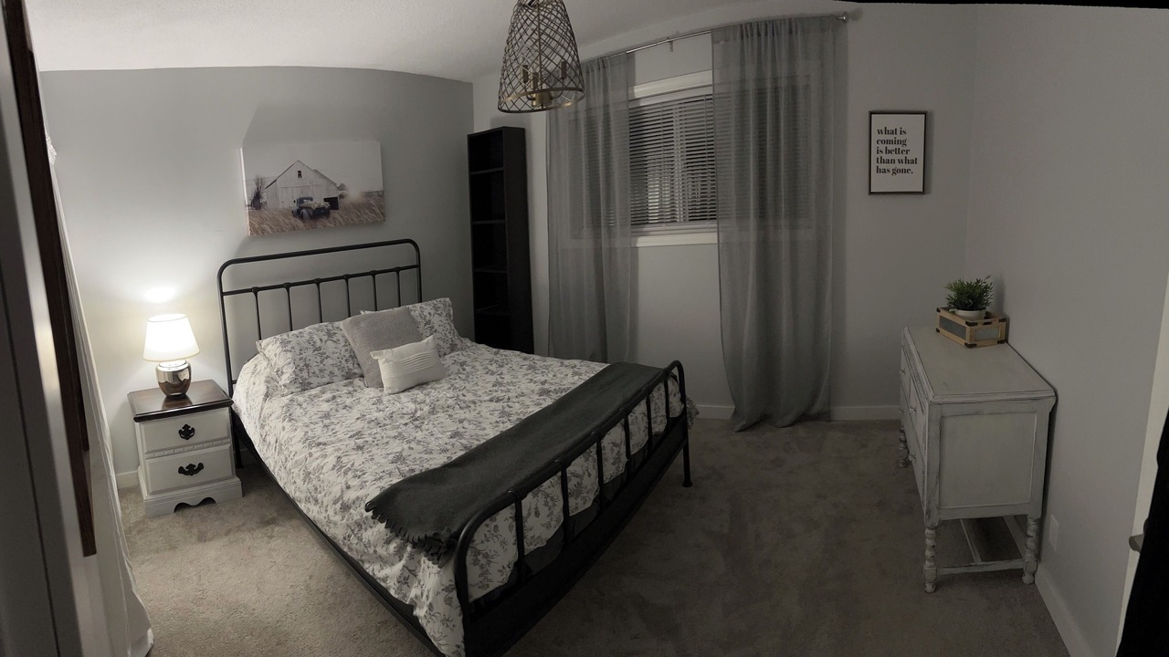 Photo of Bedroom in Okanagan-Similkameen