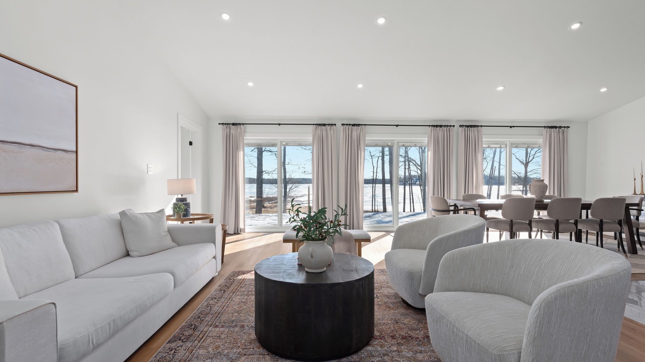 Photo of Livingroom in East Hants