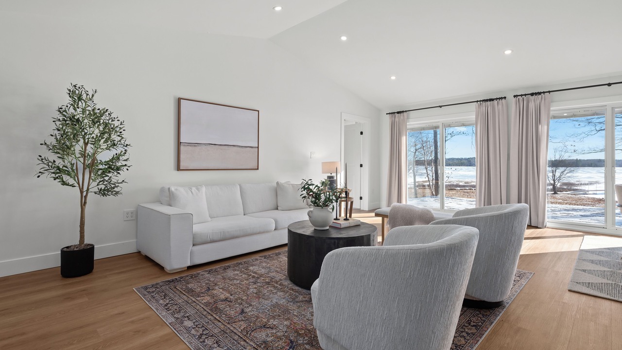 Photo of Livingroom in East Hants