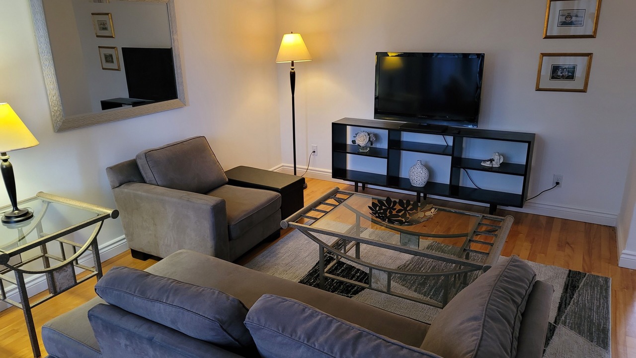 Photo of Livingroom in Pointe Claire