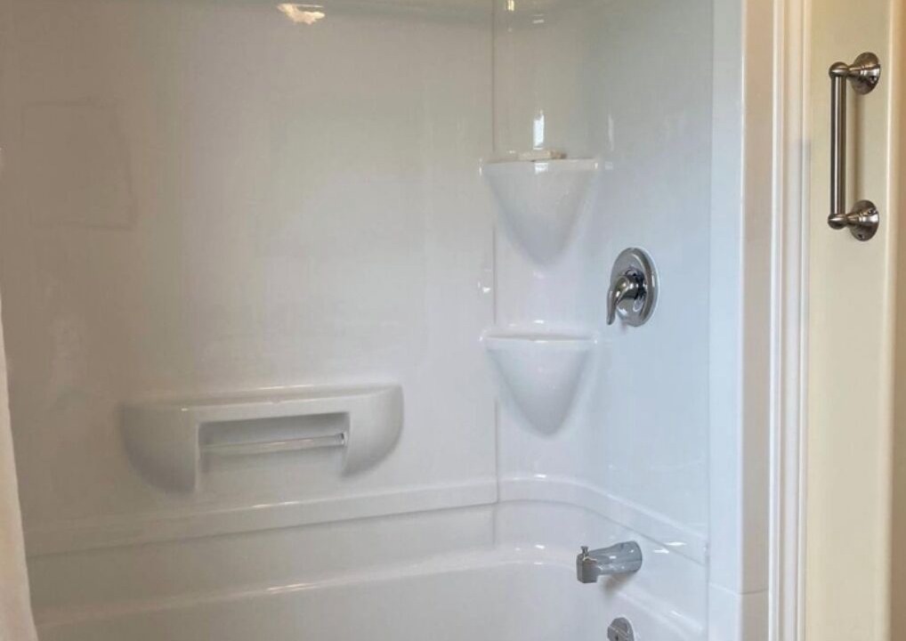 Photo of Bathroom in Darnley