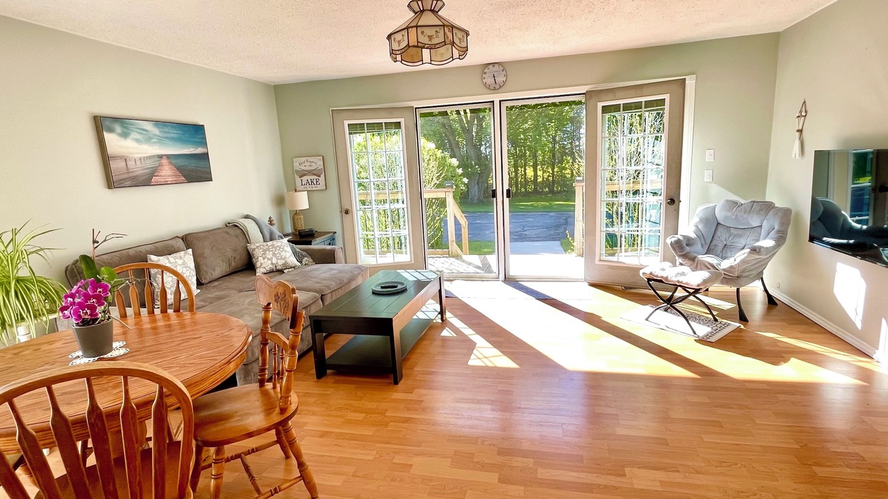Photo of Livingroom in Saugeen Shores