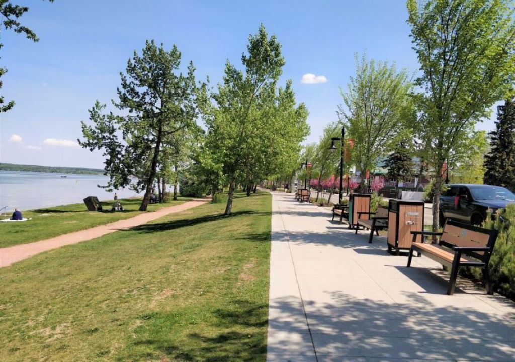 Photo of Others in Sylvan Lake