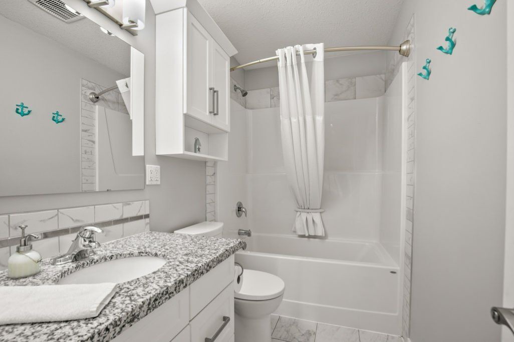 Photo of Bathroom in Sylvan Lake