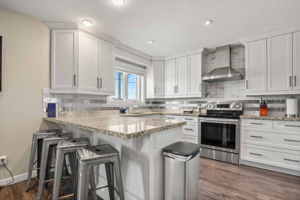 Photo of Kitchen in Sylvan Lake