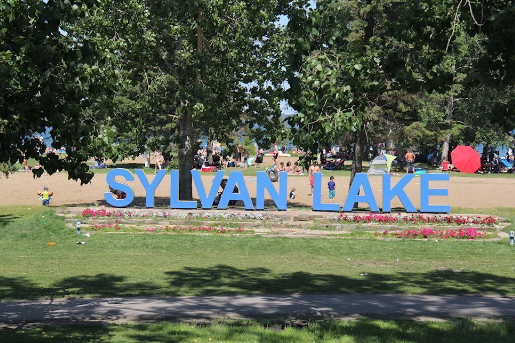 Photo of Others in Sylvan Lake