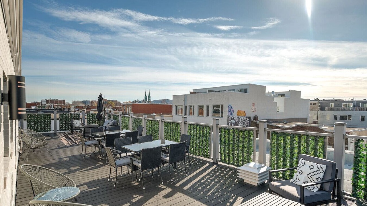 Photo of Outdoor in La Petite-Patrie