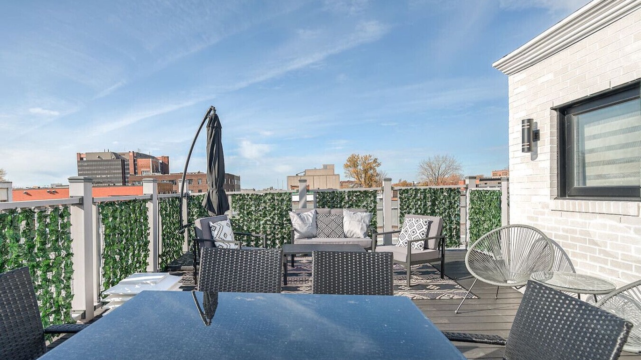 Photo of Outdoor in La Petite-Patrie