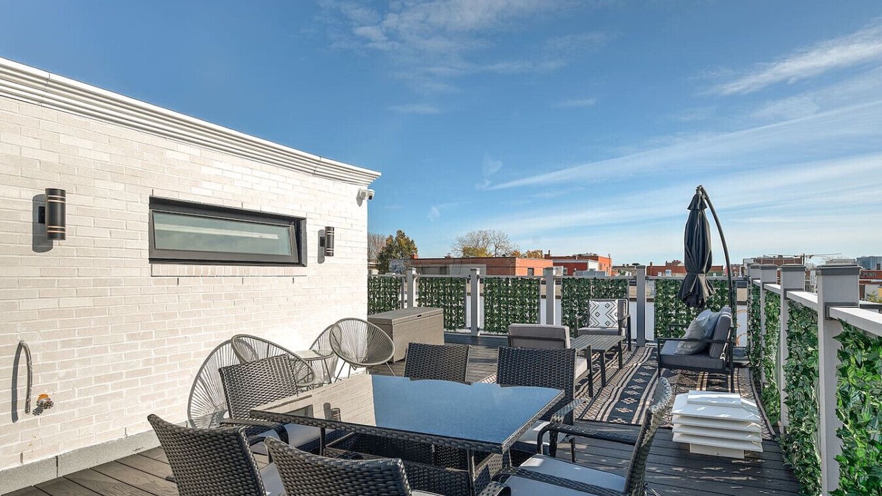 Photo of Outdoor in La Petite-Patrie