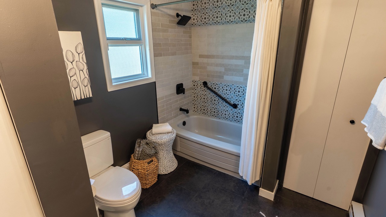 Photo of Bathroom in Saanich East