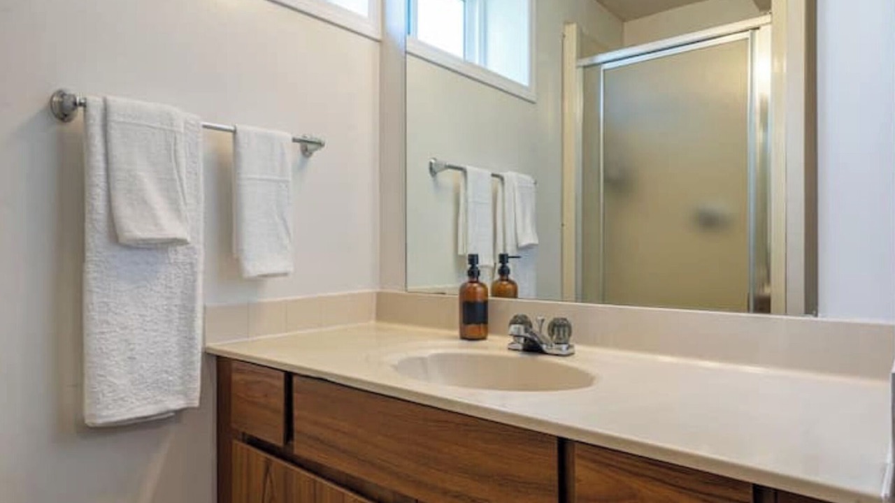 Photo of Bathroom in Drumheller