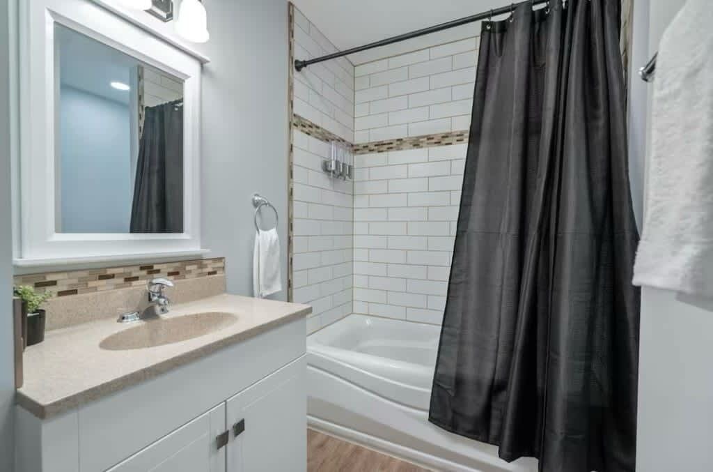 Photo of Bathroom in Drumheller