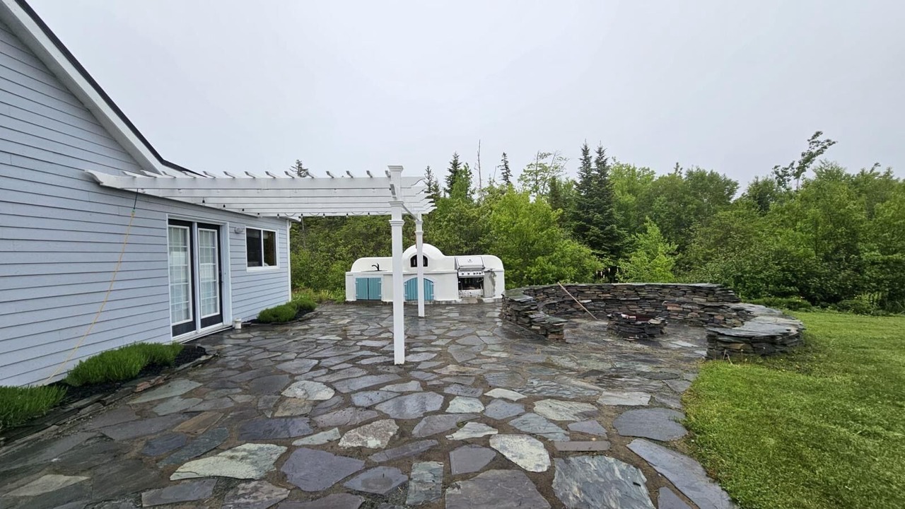 Photo of Patio Balcony in Lawrencetown