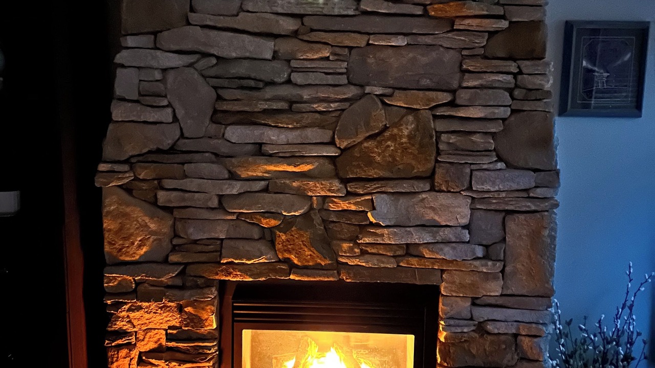 Photo of Livingroom in East Kootenay